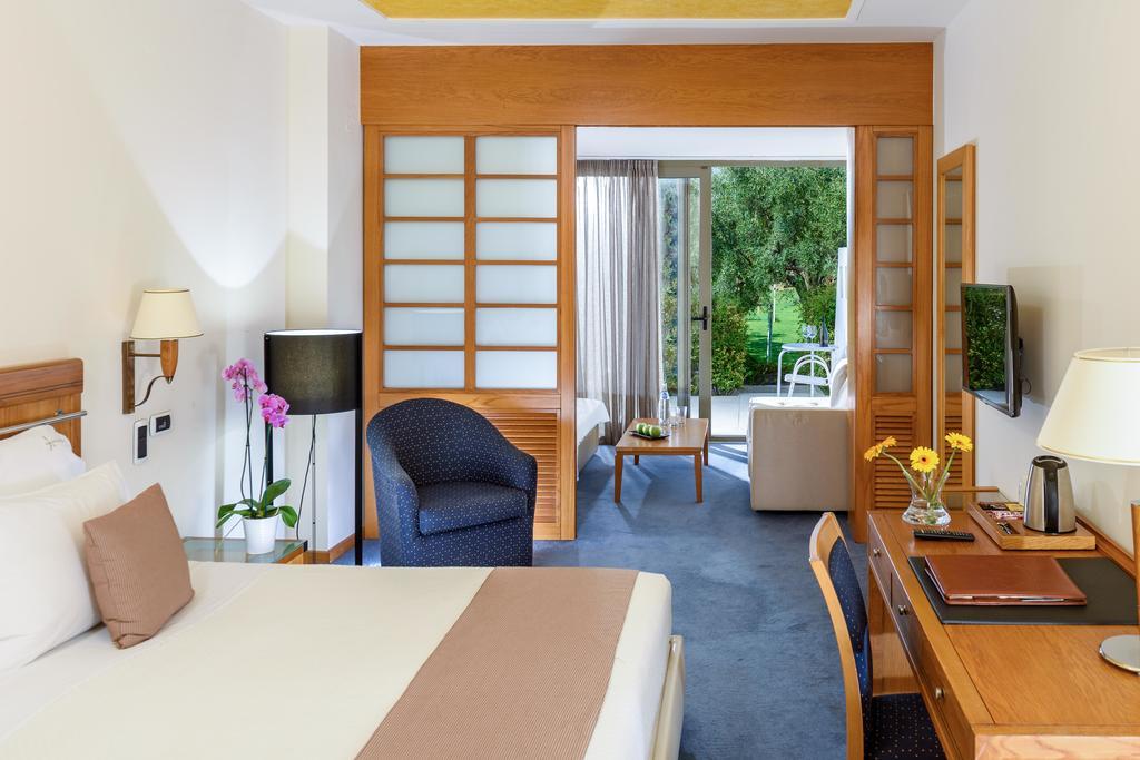 فندق وسبا Alexander Beach أليكسانثيربوليس المظهر الخارجي الصورة A room at the hotel