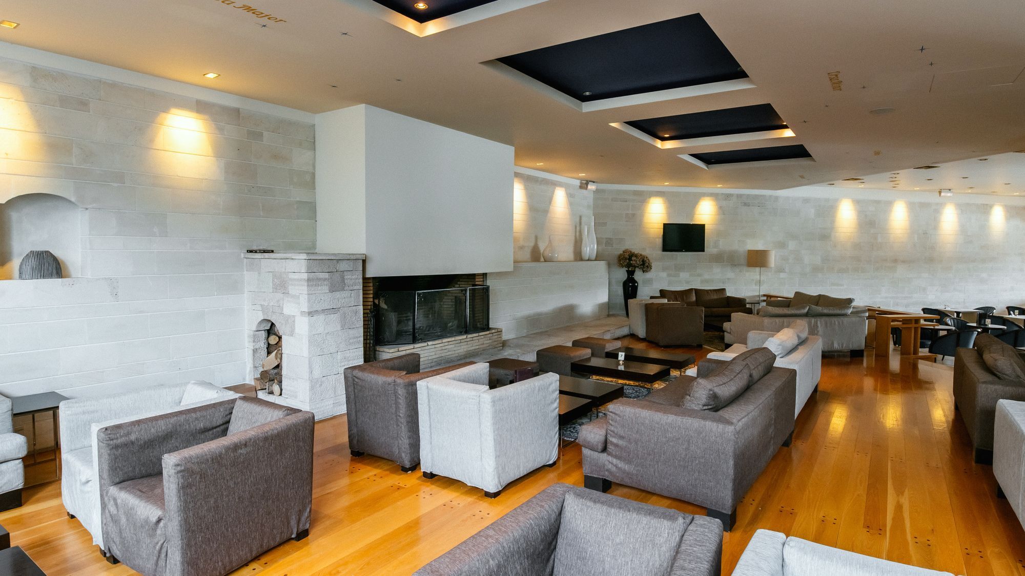 فندق وسبا Alexander Beach أليكسانثيربوليس المظهر الخارجي الصورة The lounge at the airport